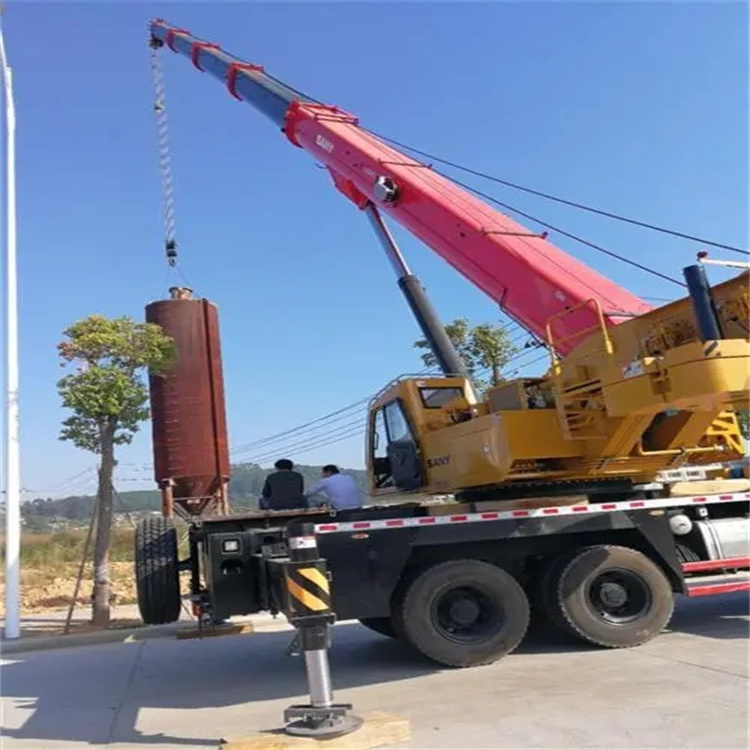 天峨80吨吊车出租多少钱